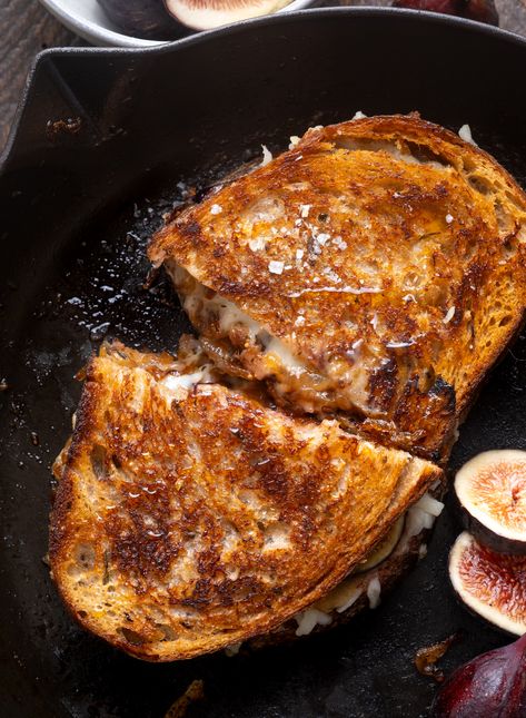 Fig, Bacon & Caramelized Onion Grilled Cheese Caramelized Onion Grilled Cheese, Onion Grilled Cheese, Grilled Cheese Recipe, Christmas Meals, Fig Recipes, Grilled Cheese Recipes, Caramelized Onion, Fig Jam, Fresh Figs