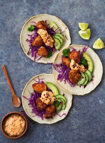 Crunchy Miso Fish Tacos with Kimchi Mayo Miso Fish, Mexican Fish Tacos, Kimchi Mayo, New Zealand Food, Korean Side Dishes, Avocado Sauce, Fish Plate, Artisan Food, Creamy Potato