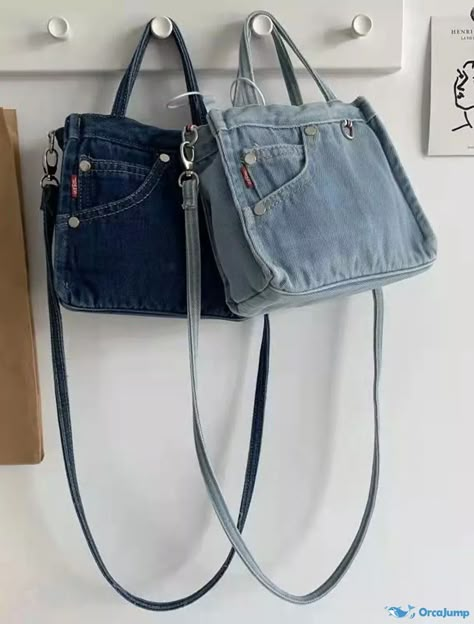 3 Jeans Bag Diy, Denim Bags From Jeans, Artisanats Denim, Diy Bags Jeans, Ropa Upcycling, Denim Bag Patterns, Denim Bag Diy, Denim Purse, Mini Blue