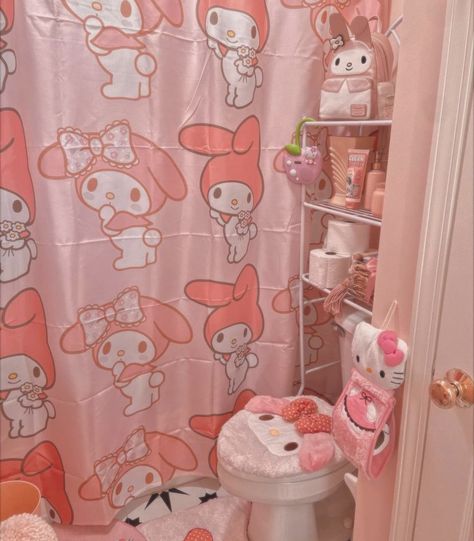 Hello Kitty Bathroom, Sanrio Room, Hello Kitty Decorations, Girly Bathroom, Girl Apartment Decor, Hello Kitty Bedroom, Nice Room, Hello Kitty House, Themed Bathroom