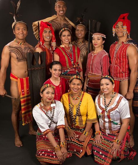 Philippines Clothing, Bagobo Costume, Filipino Costume, Philippines Traditional Clothes, Panay Bukidnon Clothing, Pre Colonial Philippines Clothing, Philippines Cultural Clothes, Philippines National Costume, Pre Colonial Visayan Clothing