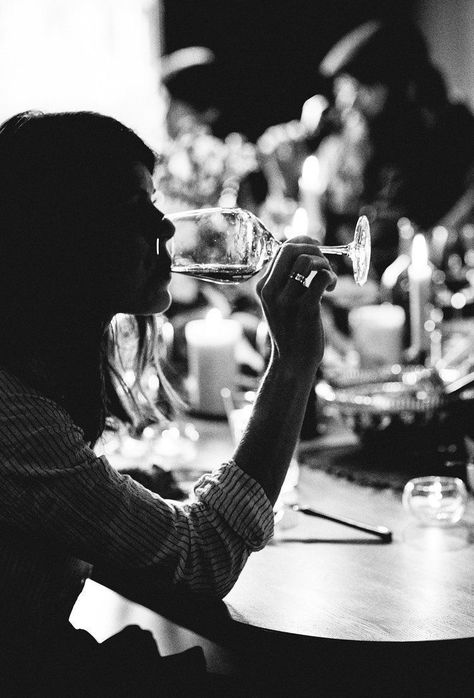 Girl drinking wine at bar #blackandwhitephotography #wine #winephotography Women Drinking Wine, Wine Photography, Restaurant Photography, Wine Art, People Sitting, Dark Photography, Event Photography, Wine Drinks, My World