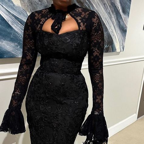 Black Gown Styles, Black Chic Dress Classy, Black Dinner Dress Classy Night, Black Dinner Dress Classy, Black Lace Styles, Black Tie Dress Code Women, Cord Lace Gown Styles, Damask Styles, Nigerian Wedding Attire