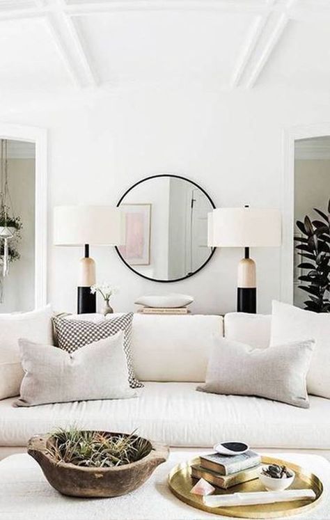 Classic Interior Design, White Living, Decoration Inspiration, Classic Interior, Living Room Inspo, A Mirror, A Living Room, Rooms Home Decor, Living Room Inspiration