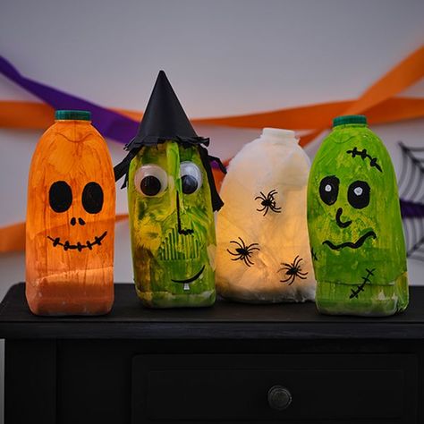 Hobbycraft Milk Bottle Ideas, Halloween Milk Jugs, Poppy Craft For Kids, Halloween Knitting Patterns, Old Milk Bottles, Poppy Craft, Poppy Pins, Toilet Roll Craft, Make Halloween