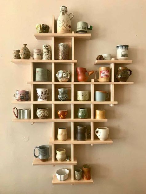 Mug Storage, Mug Display, Coffee Bar Home, Open Storage, Dream House Decor, Wall Shelf, How To Style, Home Decor Kitchen, Feng Shui