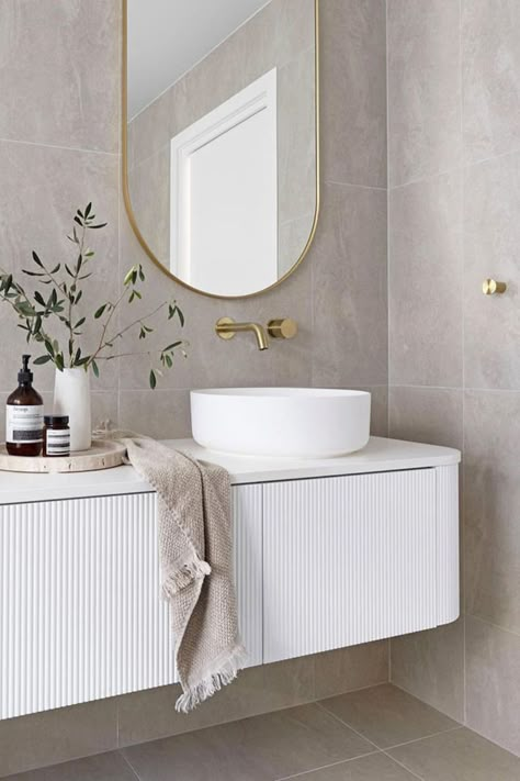 Modern bathroom design featuring the ADP Waverley Wall Hung Vanity in Ultra White Matte. Drømme Bad, Bathroom Ensuite, Downstairs Toilet, Bathroom Design Inspiration, Bathroom Inspiration Decor, Main Bathroom, Laundry In Bathroom, Bathroom Style, Bathroom Inspo