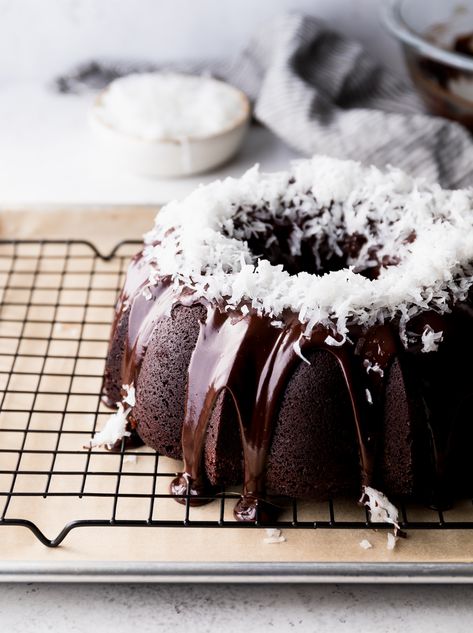 Make your best chocolate coconut bundt cake with chocolate-almond ganache--lots of tips to make this delicious bundt perfect every time! Almond joy vibes... Chocolate Coconut Bundt Cake, Bundt Cake Mix, Coconut Bundt Cake, Chocolate Coconut Cake, Chocolate Macaroons, Coconut Cake Recipe, Chocolate Bundt Cake, Dark Chocolate Cakes, Almond Joy