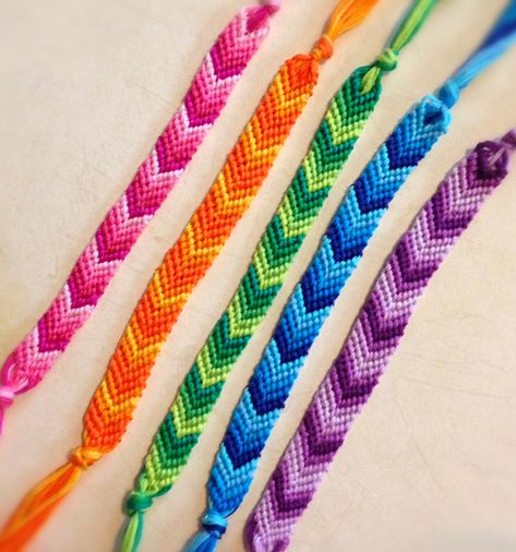 •chevron friendship bracelets• Purple Chevron Bracelet, Chevron Bracelets, Embroidery Thread Bracelets, Diy Embroidery Thread, Bracelet Chevron, String Friendship Bracelets, Anklets Diy, Chevron Friendship Bracelet, Chevron Friendship Bracelets