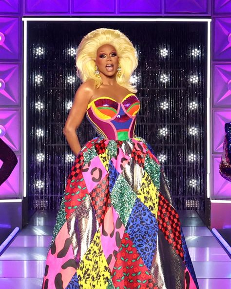 The Rules of Dressing RuPaul, According to Zaldy Queen Outfits, Drag Queen Outfits, Rupaul Drag Queen, Races Fashion, Fashion Design Sketchbook, Full Length Gowns, Fashion Figures, Fashion Inspiration Design, Layer Dress