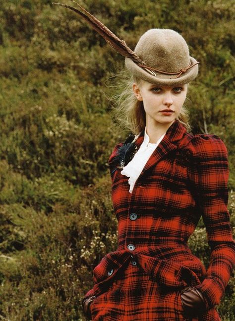 Red Plaid Jacket, Tartan Fashion, Take The High Road, Highland Games, Vogue Uk, Plaid Coat, Red Coat, Plaid Fashion, Plaid Jacket