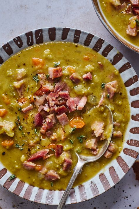 Split Pea Soup With Pancetta, Creamy Pea Soup, Pea Soup With Ham Bone, Split Pea Soup With Bacon, Green Split Pea Soup, Split Pea And Ham Soup, Split Pea Soup With Ham, Pea Soup With Ham, Soup With Ham