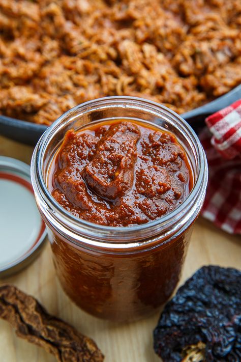 Chipotle and Ancho Cocoa Enchilada Sauce Barrio Tacos, Hawaiian Bbq Sauce Recipe, Hawaiian Bbq Sauce, Molasses Recipes, Chili Sauce Recipe, Recipes With Enchilada Sauce, Hawaiian Bbq, Barbecue Sauce Recipes, Homemade Barbecue Sauce