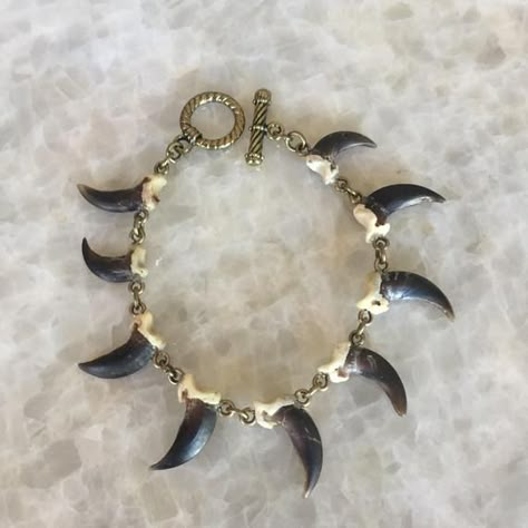 Claw Bracelet, Taxidermy Jewelry, Bone Crafts, Witch Doctor, Vulture Culture, Bone Art, Bone Jewelry, Animal Bones, Unique Bracelets