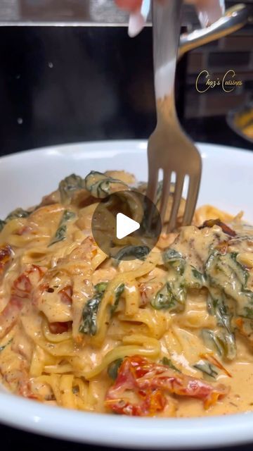 Chaz on Instagram: "Creamy & succulent Chicken Linguine Pasta 🥂  Check out my Pasta E-Book! So many recipes!! This is definitely a pasta go to and I dropped so many gems on how to curate that perfect cream sauce! Grab your copy and the digital cookbook will me email to you asap! Click the link in my bio or go to ChazsCuisines.org and you will see it there! ✨ #pastalovers  • #pastalover #pastalovers #pastarecipe #tuscanchicken #foodstagram #foodiesofinstagram #foodporn #foodphotography #2023trends #viralvideos" Veggie Alfredo Pasta Recipes, Chicken Broccoli Pasta Red Sauce, Green Chile Chicken Pasta, Famous Pasta Recipes, Leftover Linguine Recipes, Best Chicken Alfredo Pasta, Egg Fettuccine Pasta Recipes, Linguine Recipes Chicken, Fettuccini Pasta Recipes