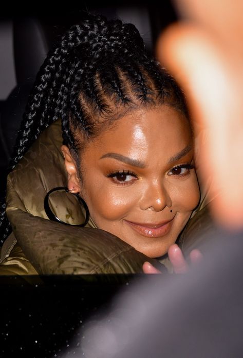 Janet Jackson Braids, Janet Jackson Poetic Justice, Cornrow Updo Hairstyles, Senegalese Twist Styles, Half Updo Hairstyles, Poetic Justice Braids, Hair Evolution, Essence Festival, Twisted Updo