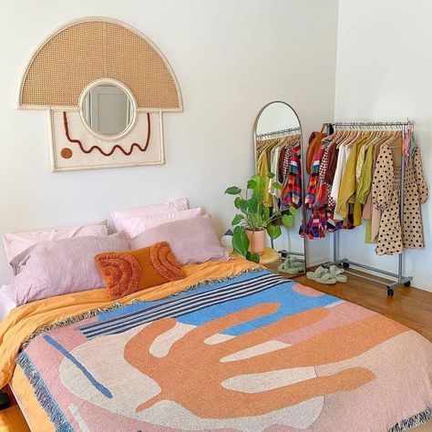 8 Small Businesses to Check Out for Pinterest-Worthy Dorm Decor Bedroom Couch, Couch Throw Blanket, Woven Blankets, Cover Bed, Bedroom Decor Design, Boho Bedding, Bed Throw Blanket, Picnic Rug, Couch Cover