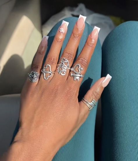 James Avery Rings Stacked, Sliver Jellwery Aesthetic, James Avery Aesthetic, James Avery Rings Aesthetic, James Avery Charm Bracelet, Pandora Bracelet Charms Ideas, Xoxo Jewelry, James Avery Rings, Ring Finger Nails