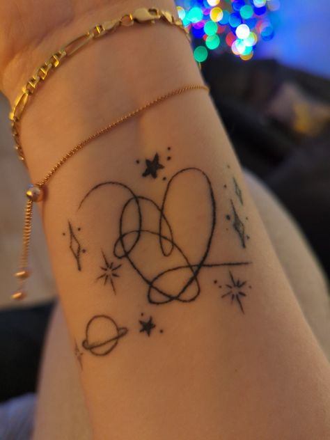 BTS Mikrokosmos x Love Yourself Mikrokosmos Tattoo Ideas, Mikrokosmos Tattoo, Bts Tatoos Idea, Bts Inspired Tattoos, Secret Tattoo, Love Yourself Tattoo, Music Notes Tattoo, Bts Tattoos, Army Tattoos