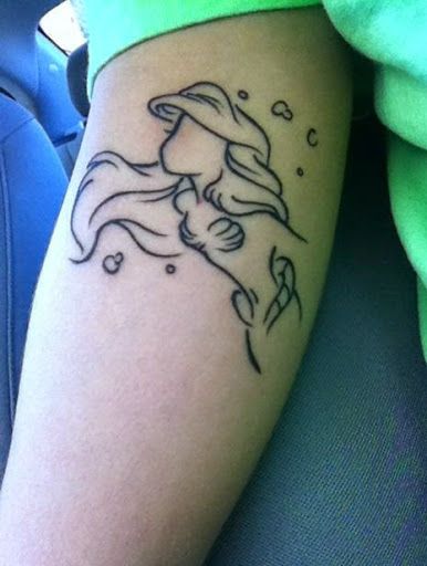 Small Mermaid Tattoos art on arm. Its a kind of outline mermaid tattoo design. Ariel Tattoo, Little Mermaid Tattoo, Mermaid Tattoo Designs, Disney Princess Tattoo, Henna Designs For Kids, Princess Tattoo, Disney Tattoo, Mermaid Tattoo, Mermaid Tattoos