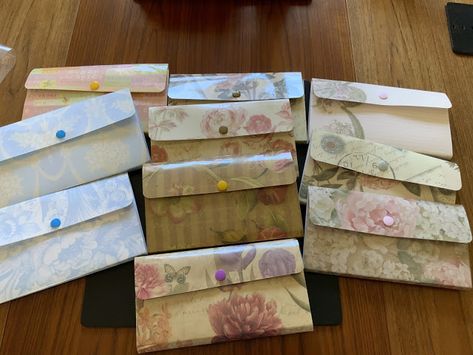 Dee's Craft Den: Laminated Wallets - Using up your Papers Laminated Paper Crafts, Laminating Paper, Tidy Up, Make Your Mark, Made Goods, Folded Up, Craft Items, Hole Punch, Gift Boxes