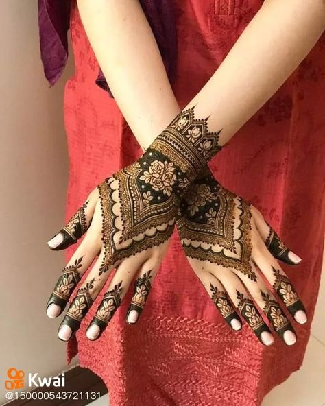 Mehndi Designs Latest, New Mehandi, Beautiful Mehndi Designs, Mehandi Henna, Wedding Mehendi, Henna Style Tattoos, Pakistani Mehndi, Designs Mehndi, Mehndi Designs Bridal Hands