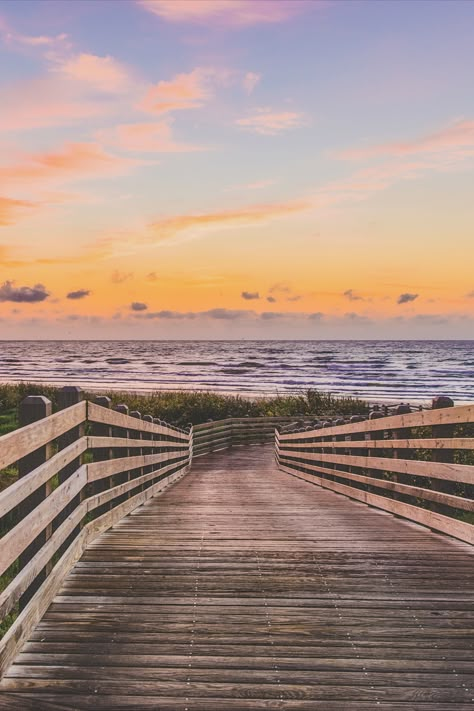 Wooden boardwalk leads down to a beautiful beach at sunset. Port Aransas Aesthetic, Texas Beach Aesthetic, Cinnamon Shore Texas, Cinnamon Shores Port Aransas Texas, Port Aransas Texas Beach, Texas Beach Vacation, Ships Passing In The Night, Cinnamon Shores, Port Aransas Beach