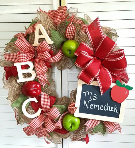 Back to School Wreath-Teacher by TinasDecoMeshWreaths on Etsy Back To School Wreath, Classroom Wreath, School Wreaths, Teacher Wreaths, School Decoration, Teacher Craft, Teachers Diy, Traditional Christmas Decorations, Patriotic Decor