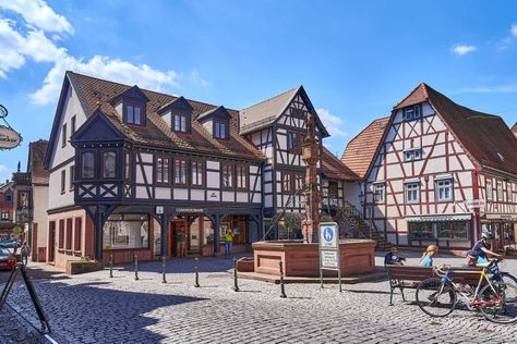 Old European Buildings, Old German Houses, German Style House, Germany Project, Save File Sims 4, Germany Buildings, Comic Building, Tudor Village, German Buildings