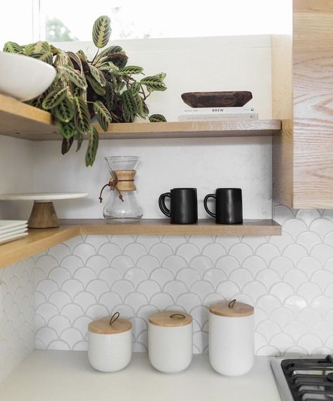 11 types of white kitchen splashback tiles: Add interest with shape over colour. Fishscale tile, white fishscale tile Fishscale Tile, Splashback Kitchen, Types Of White, Tile Shapes, White Kitchen Splashback, Kitchen Splashback Tiles, Kitchen Tiles Design, Kabinet Dapur, White Kitchens