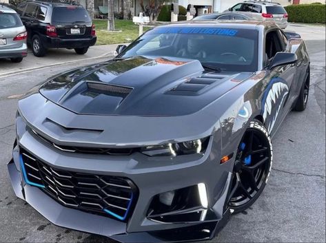 Custom Camaro, Chevy Camaro Zl1, Camaro Car, Fast Sports Cars, Chevy Muscle Cars, Lux Cars, Cool Sports Cars, Fancy Cars, Pretty Cars