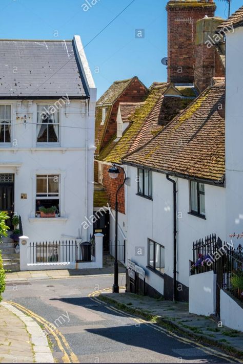 Exmouth Place and Hill Street Old Town, Hastings. #JudiSaunders #PhotoArtTreasures Hastings England, Hastings Old Town, Hastings East Sussex, South East England, East Sussex, Street Scenes, Old Town, Street Photography, Photo Art