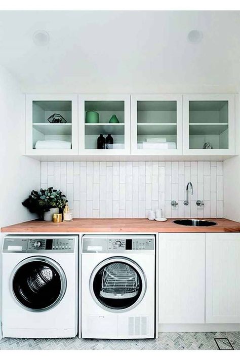 Laundry Bar, Farmhouse Laundry Room Ideas, Modern Farmhouse Laundry Room, Laundry Room Decorating, Laundry Room Storage Shelves, Room Storage Diy, Laundry Ideas, Scandinavia Design, Dream Laundry Room