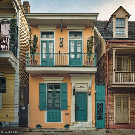 New Orleans House Exterior, Sims Exterior, Shotgun House Plans, Urban Houses, New Orleans Style Homes, Fairytale Houses, New Orleans Architecture, Rainbow House, Shotgun House