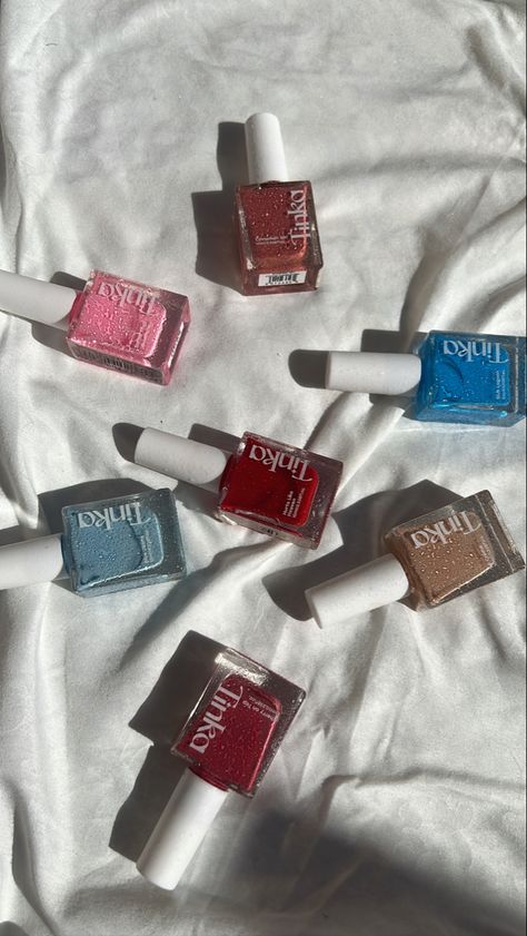 Nail polish saudi brand Nail Polish Aesthetic, Polish Aesthetic, Broken Vows, Nail Fall, Cosmetic Creative, Switch Accessories, Organizer Ideas, Nail Polish Organizer, Nails Nailpolish