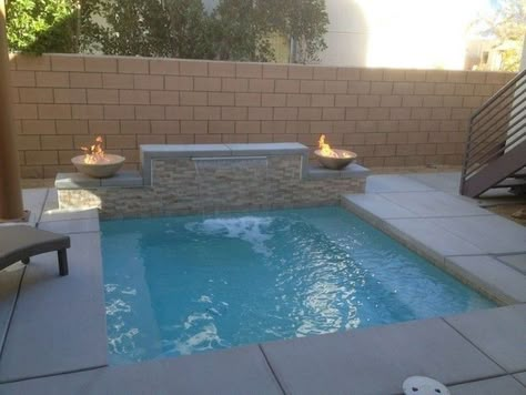 Cheap Small Pool Ideas For Backyard26 uncategorized #cheap #small #pool #ideas #for #backyard26 Plunge Pool Ideas, Small Pool Ideas, Spool Pool, Small Inground Pool, Pools For Small Yards, Pools Backyard Inground, Small Swimming Pools, Mini Pool, Small Pool Design