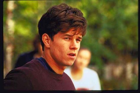 Mark Wahlberg | The Definitive "Hot Or Not" Ranking Of '90s Heartthrobs Movie Star Hairstyles, Mark Wahlberg Fear, Star Hairstyle, Fear 1996, Hairstyle Male, Actor Mark Wahlberg, Marky Mark, Static Nails, The Fighter