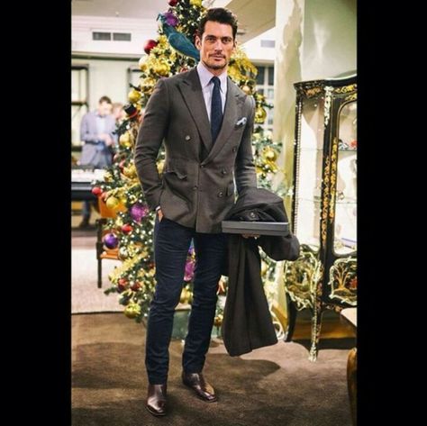 Gandy David Gandy Suit, David Gandy Style, Famous Male Models, Men's Business Outfits, Trends Magazine, David James Gandy, Gq Style, David James, David J