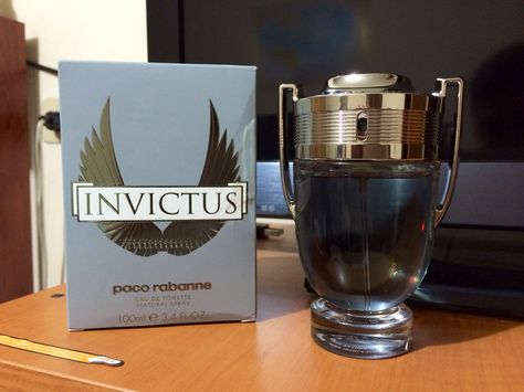 Invictus Paco Rabanne Invictus Perfume, Invictus Paco Rabanne, Easy Drawings Sketches, Mens Essentials, Paco Rabanne, Perfume Collection, Easy Drawings, Perfume Bottles, Spray