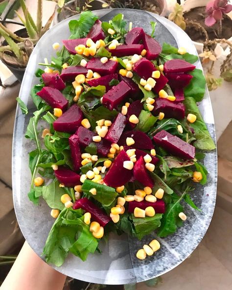 By R & S on Instagram: “Beetroot rocca salad for a vegan lunch🥙 . . #vegetarian #weightlossjourney #healthyrecipes #eatclean #plantbased #cooking #glutenfree…” Rocca Salad, Lunch Vegetarian, Vegan Lunch, Healthy Food, Clean Eating, Gluten Free, Salad, Healthy Recipes, On Instagram