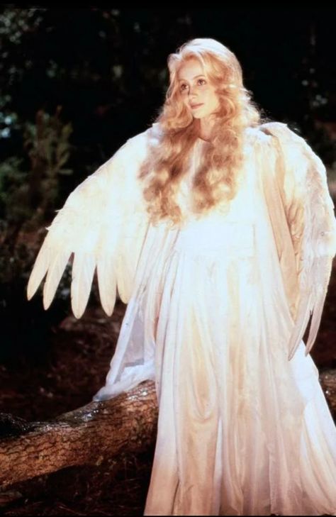 date with an angel <3 Date With An Angel, Angel Core, An Angel, In The Woods, Blonde Hair, A Woman, White Dress, Blonde, Angel