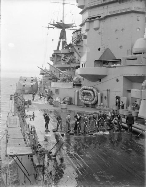 Sailors washing down the decks aboard HMS Rodney, Aug 1940 Hms Prince Of Wales, Royal Navy Ships, Capital Ship, King George V, Navy Sailor, Naval History, Royal Marines, Bigger Boat, Navy Ships