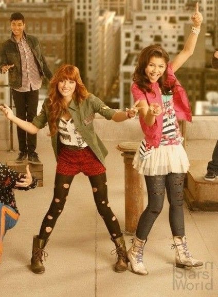 2000s Disney Channel Outfits, Shake It Up Outfits, Disney Channel Outfits, 2000s Disney Channel, 2000s Disney, Bella Thorne And Zendaya, Rocky Blue, Channel Outfits, Gma Network