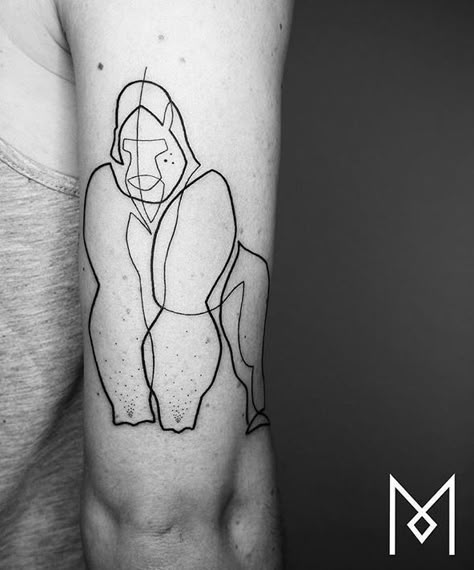 Mo Ganji gorilla Minimalist Gorilla Tattoo, Simple Gorilla Tattoo, Geometric Gorilla Tattoo, Ape Sketch, Gorilla Tattoo Design, Origami Gorilla, Glow Tattoo, Geometric Animal Tattoo, Mo Ganji