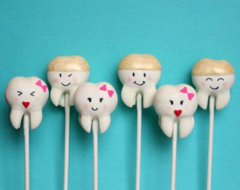 Tooth Cake Pops! Maybe the local bakery in Auburn could make these for us! They'd be a great giveaway or treat for the black bags! : ) Teeth Cake, Dental Cake, Dentist Cake, Tooth Cake, Dental Fun, Pop Cupcakes, Cookie Pops, Handmade Cake, Cake Balls