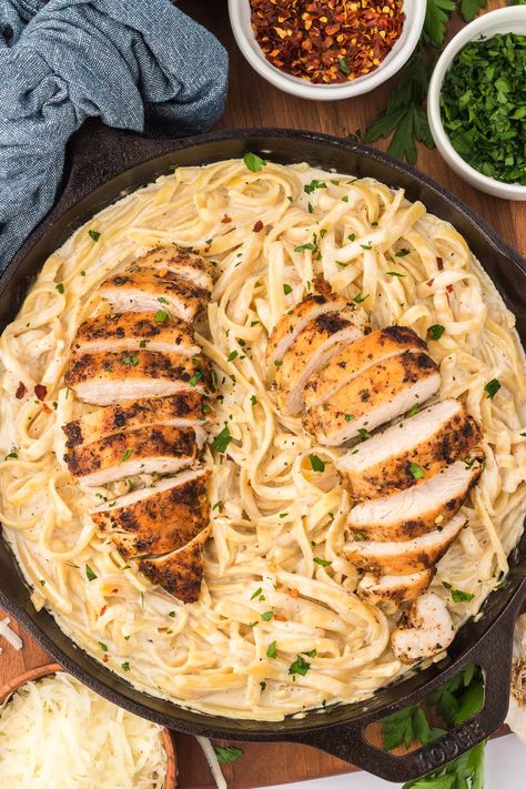 Chicken Fettuccine Alfredo(Super Creamy!) - Cooked by Julie