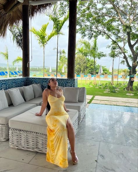 Carrabian Outfit, Island Baddie Outfits, Yellow Sundress Black Women, Raegancore Aesthetic, Baddie Travel Outfits, Yellow Sundress Long, Jamaica Dinner Outfits, Classy Vacation Outfits Tropical, Bimini Bahamas Outfits