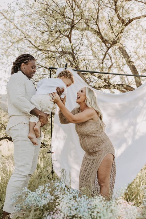 Dreamy Springtime Maternity Photos - The Naanee Family in San Diego - Sabrina Lynn Photo Family Maternity, Beautiful Family, Maternity Session, Family Session, Pregnancy Shoot, Pregnancy Photoshoot, How Beautiful, Pregnancy Photos, Spring Time