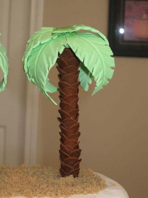 Palm Trees Palm Tree Cake, Fondant Tree, Palm Tree Cakes, Volcano Cake, Hawaiian Cake, Palm Tree Decorations, Tree Theme, Jungle Cake, Beach Cakes