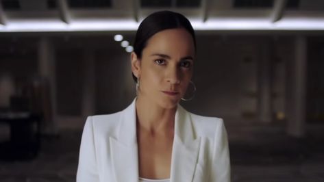 Why Teresa from Queen of the South looks so familiar Theresa Mendoza Queen Of The South, Teresa Mendoza Queen Of The South, Teresa Mendoza, Alice Braga, Queen Of The South, I Am Legend, Octavia Spencer, Sam Worthington, City Of God